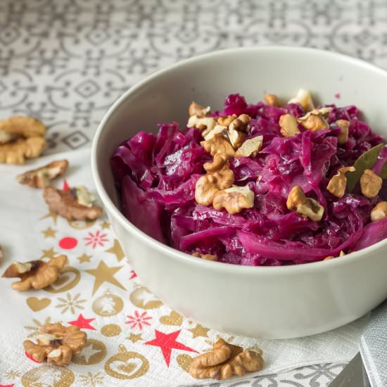 Red cabbage salad