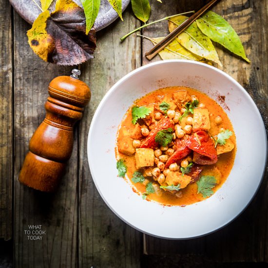 Roasted Pumpkin and Chickpeas Soup