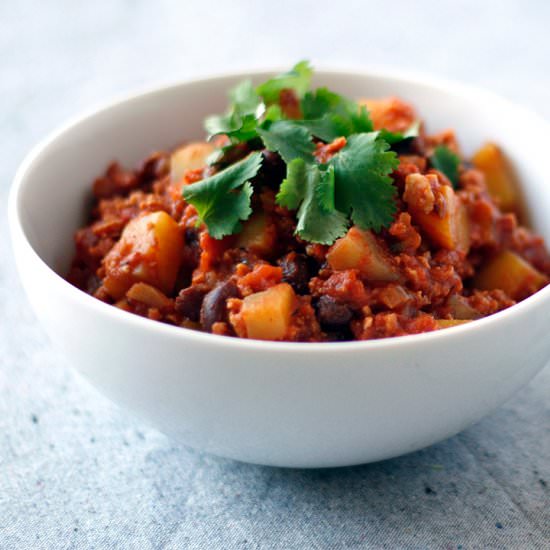 Bourbon Mango Black Bean Chili