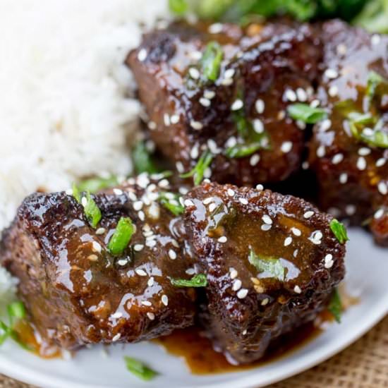 Slow Cooker Korean Short Ribs