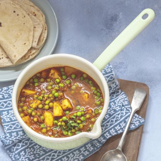 Dhaba Style Aloo Matar