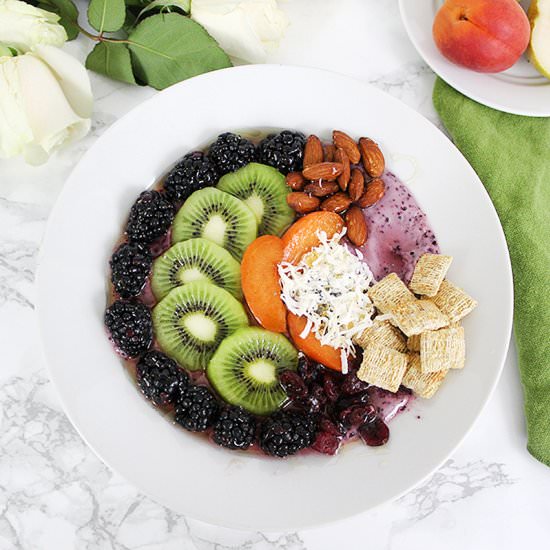 Honey Blueberry Smoothie Bowl