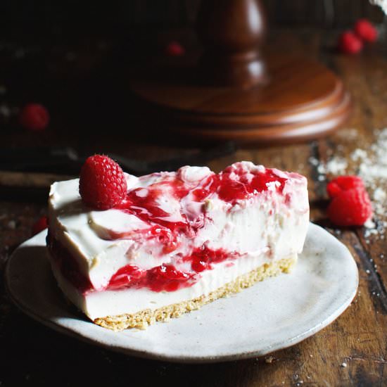 Low-Carb Raspberry Swirl Cheesecake