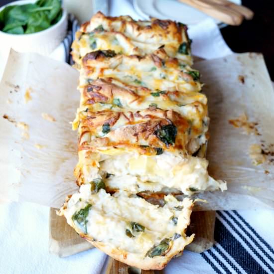 Spinach Artichoke Pull-Apart Bread