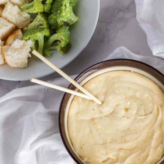 Traditional Swiss Cheese Fondue
