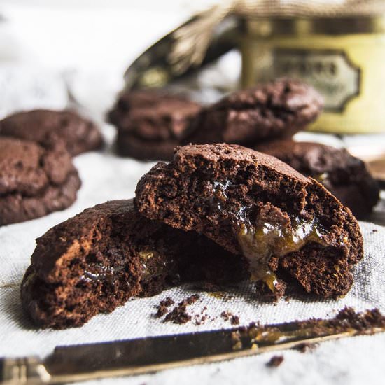 Vegan Caramel Chocolate Cookies