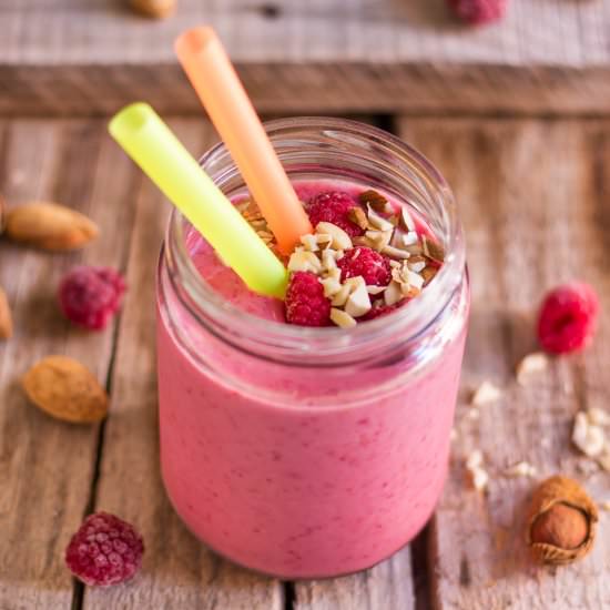 Raspberry Almond Smoothie