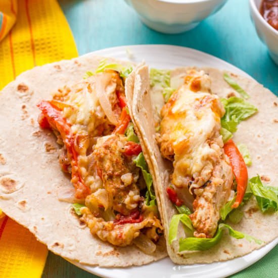 Healthy chicken fajita casserole