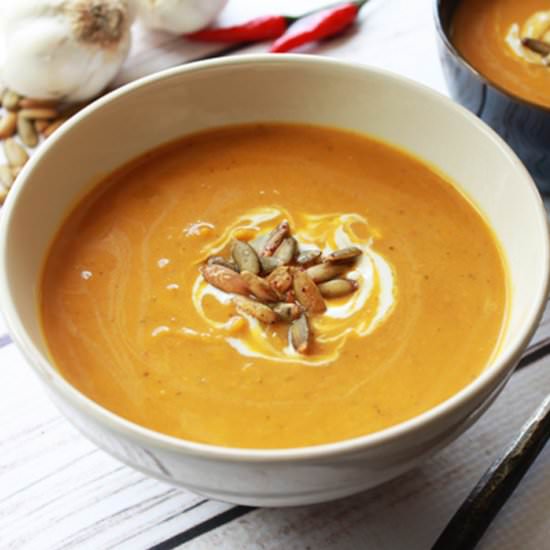 Easy Spiced Pumpkin Coconut Soup