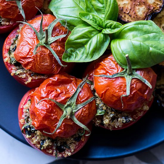 Stuffed tomatoes with quinoa