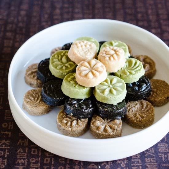 Lunar New Year Tea Cookies