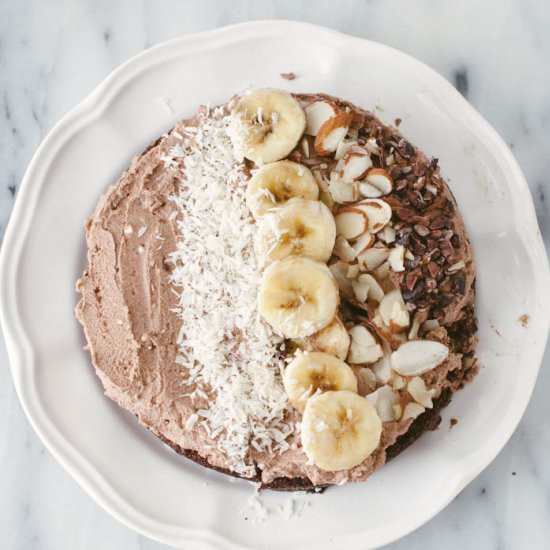 Chocolate Smoothie Bowl Cake