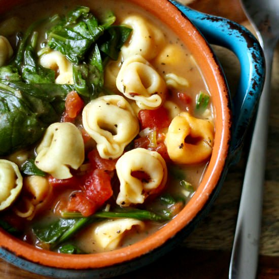 Italian Tortellini Spinach Soup
