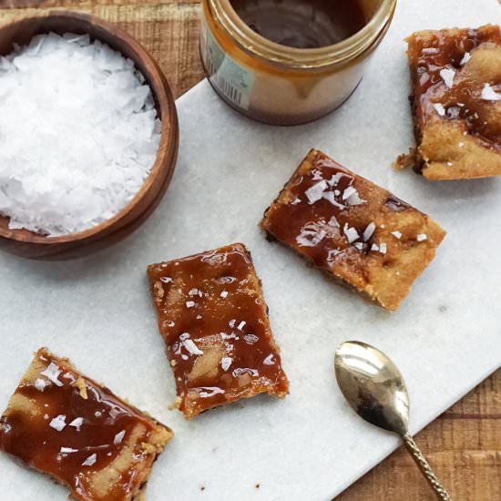 Brown butter salted caramel bars
