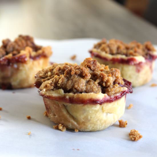 Mini Apple Berry Crumble Top Pies