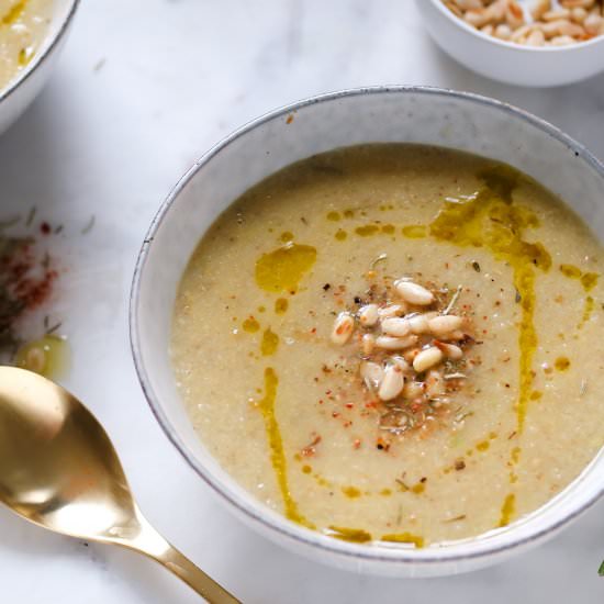 Dairy Free Roasted Cauliflower Soup