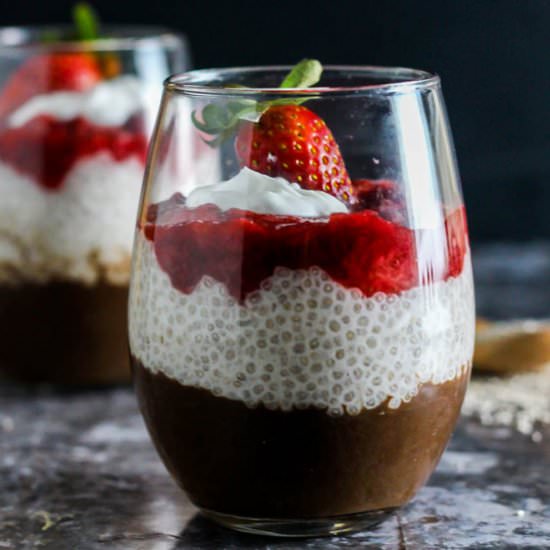 Strawberry Chocolate Chia Parfaits