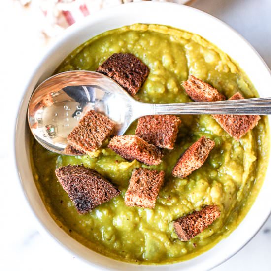 Slow Cooker Vegan Split Pea Soup