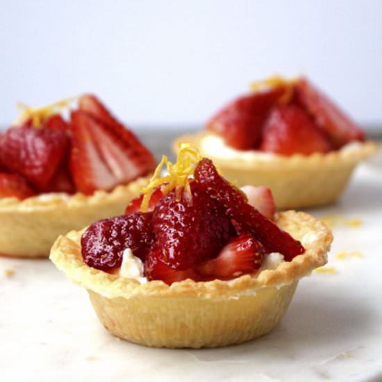 Cream Cheese Tarts with Sweet Berries