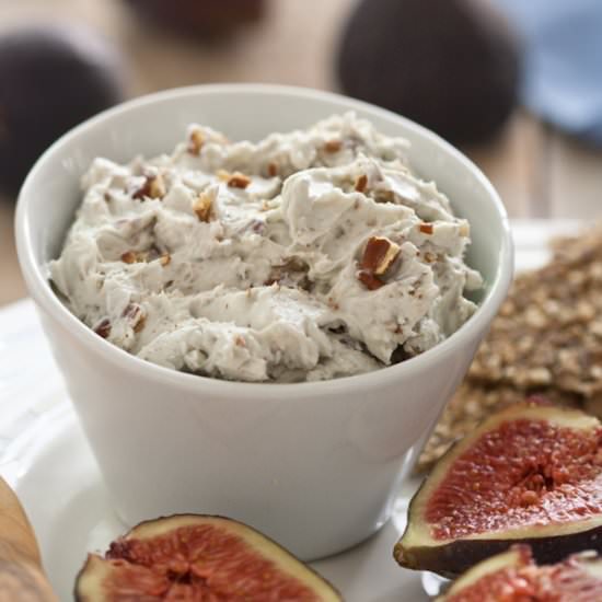 Blue Cheese Roasted Pecan Dip