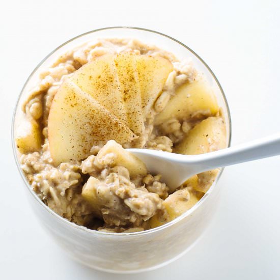 Apple Pie Overnight Oats