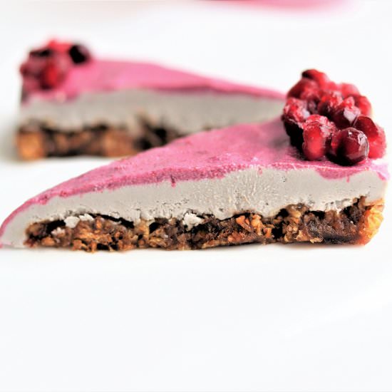 Raw Pomegranate Cheesecake