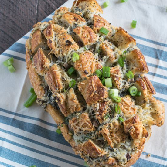 Cheesy Pull-Apart Bread