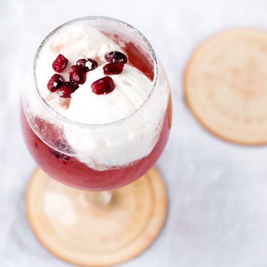 Pomegranate Champagne Fizz