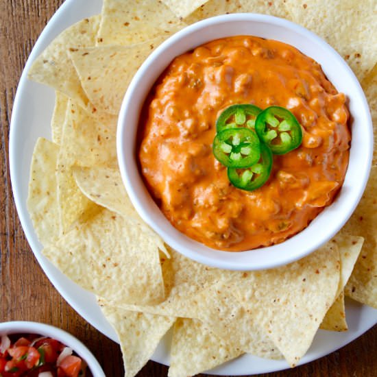 Slow Cooker Queso Dip