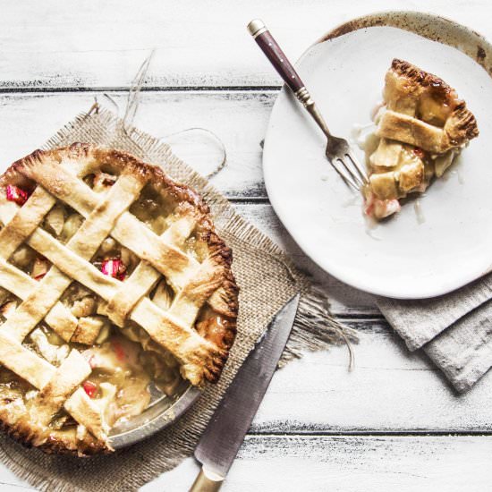 Vegan Apple Rhubarb Pie