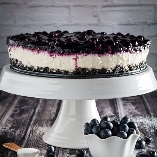 No Bake Cheesecake w/ Blueberry Top