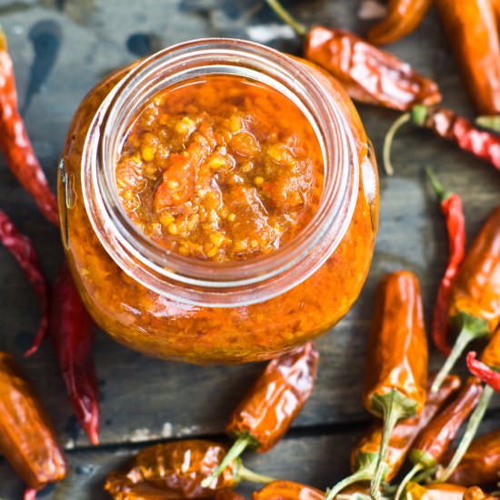 Easy Tomato & Chili Chutney