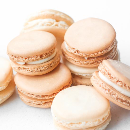 Classic French Macaron with Vanilla