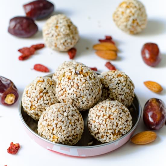 Easy Raw Energy Balls