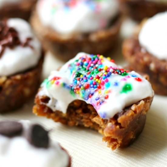 2-Ingredient No-Bake Cupcakes