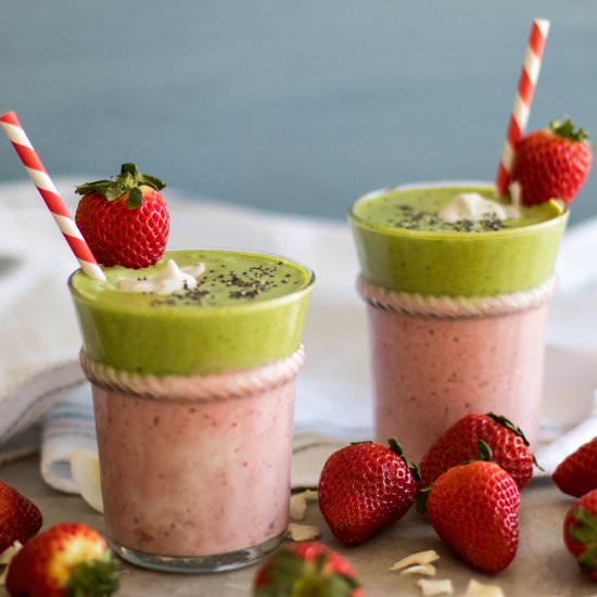 Strawberry Colada Green Smoothie