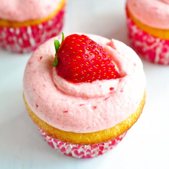 Strawberry Sweetheart Cupcakes