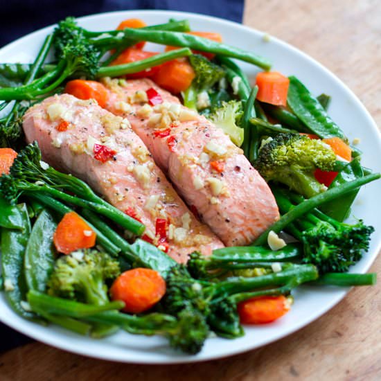 15-Minute Asian Salmon & Vegetables