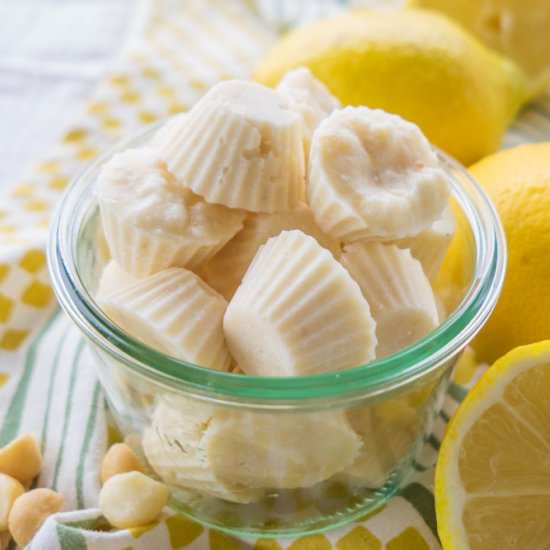 Lemon Macadamia Fat Bomb