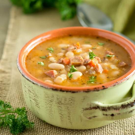 Instant Pot Ham and White Bean Soup