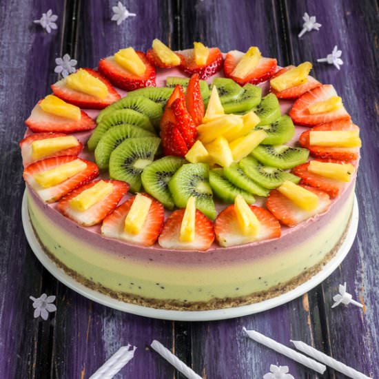 Kiwi-Pineapple-Strawberry Cake