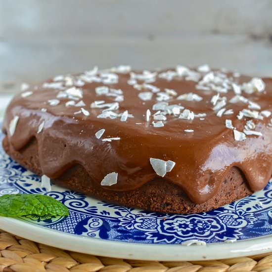 Vegan Chocolaty Chocolate Cake