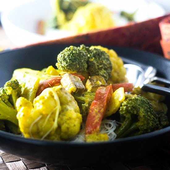 Yellow Curry Vegetables with Tofu