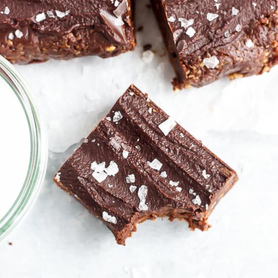Raw Salted Fudge Brownies