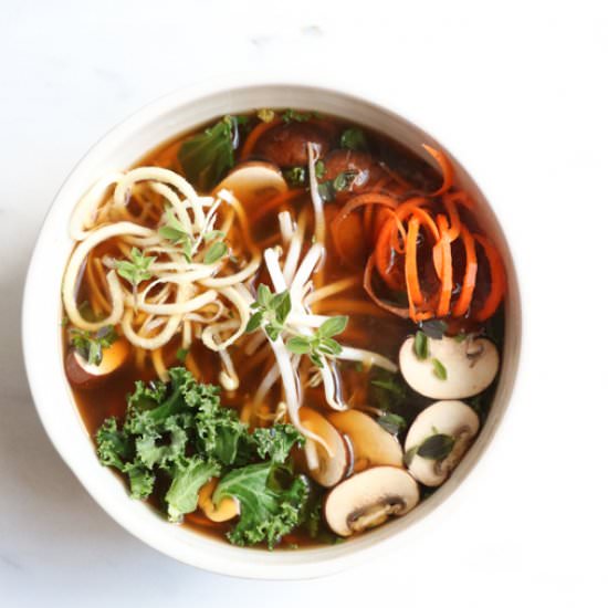Detoxifying Bone Broth Bowls