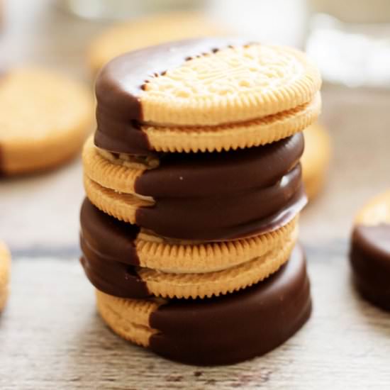 Oreo Cookies Chocolate Dipped Dunk