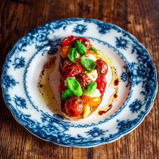 Roasted Tomato & Garlic Bruschetta