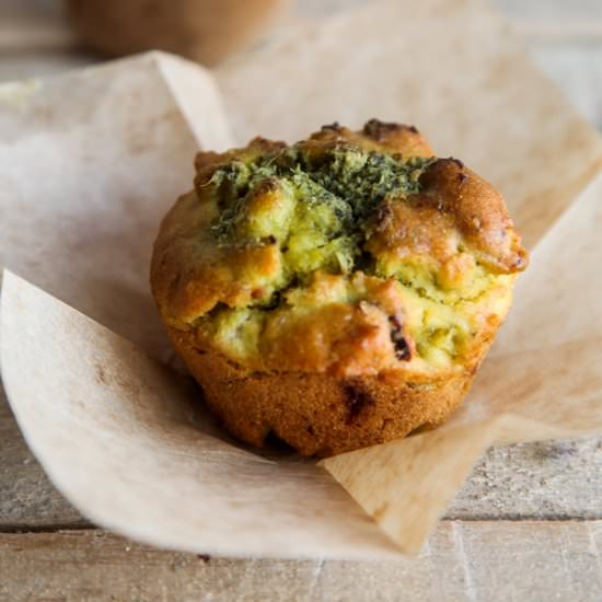 Savoury pesto muffins