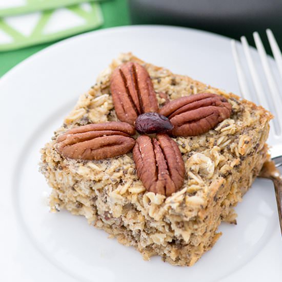 Maple Pecan Oatmeal Breakfast Cake