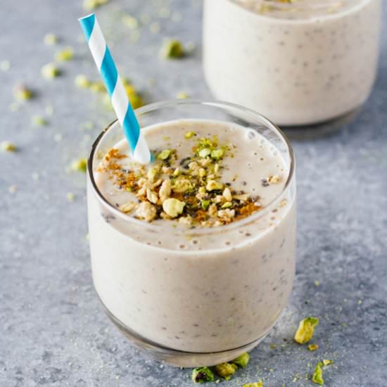 Banana, Cashew Butter, Chia Smoothie